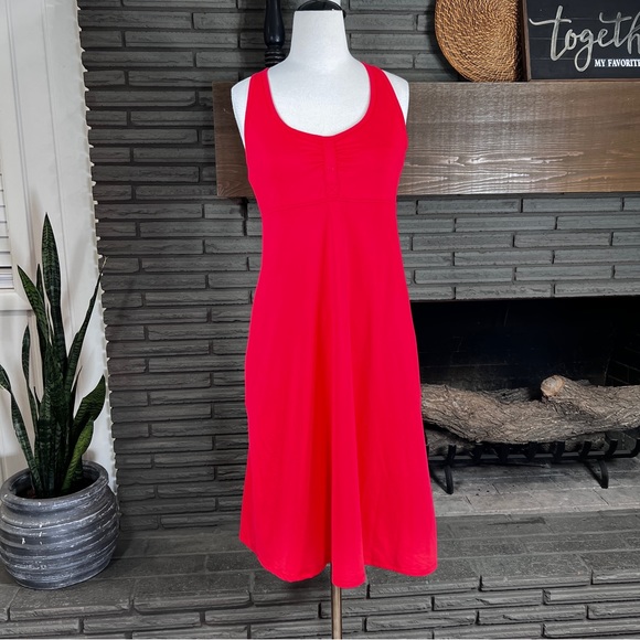 The North Face Dresses & Skirts - The North Face racer back coral stretchy athleisure midi dress size Large